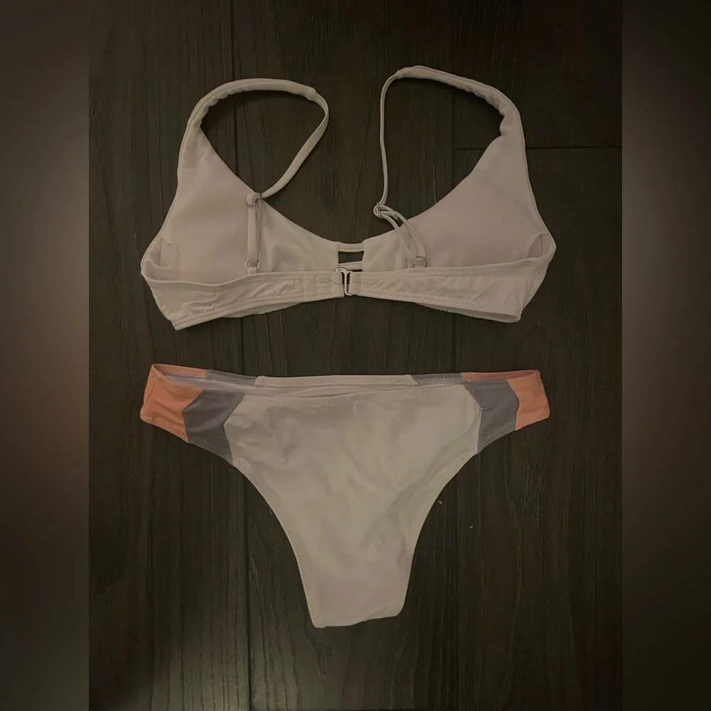 White Bikini Set - Picture 4 of 4